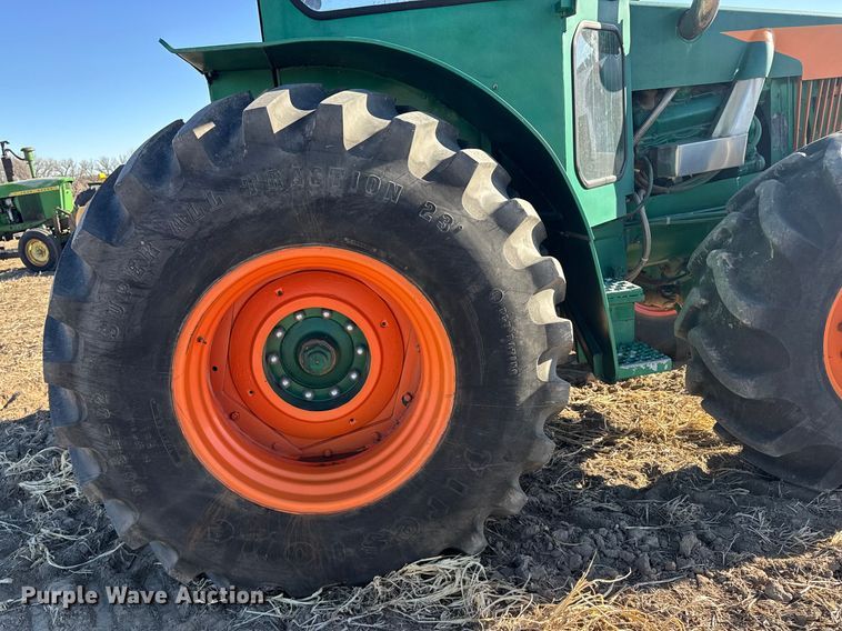 image for item FB0895 Oliver tractor