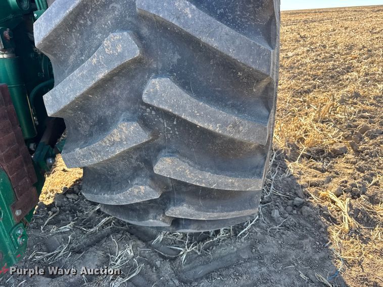 image for item FB0895 Oliver tractor