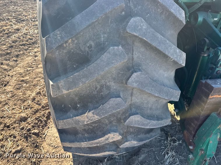 image for item FB0895 Oliver tractor