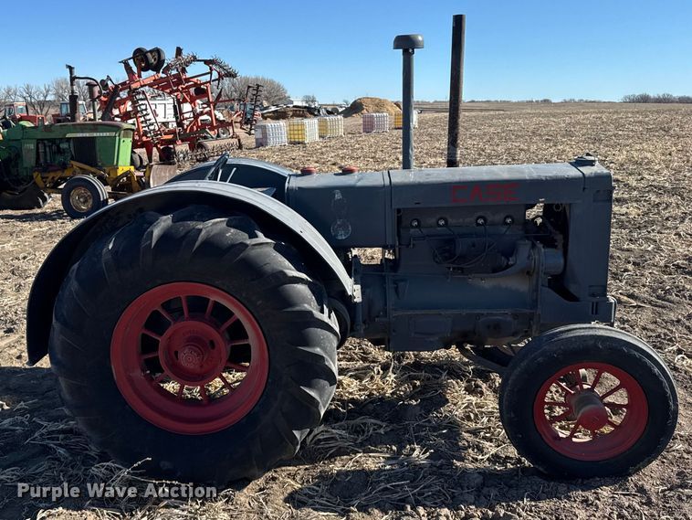 image for item FB0897 Case C tractor