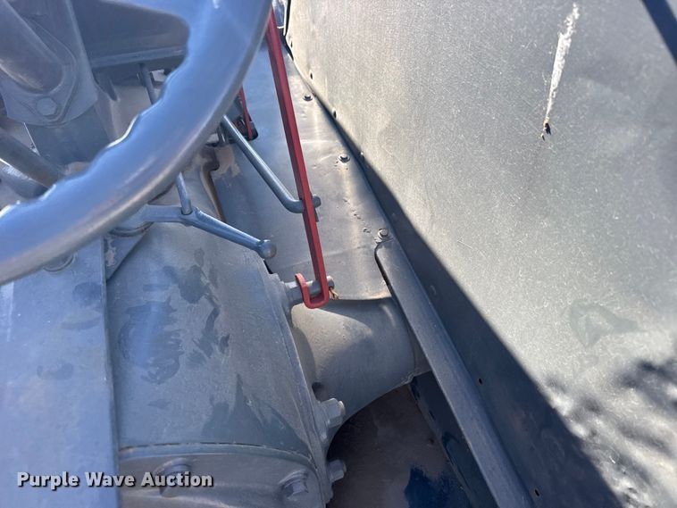 image for item FB0897 Case C tractor