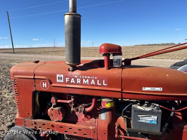 image for item FB0898 1945 International Harvester Farmall H tractor
