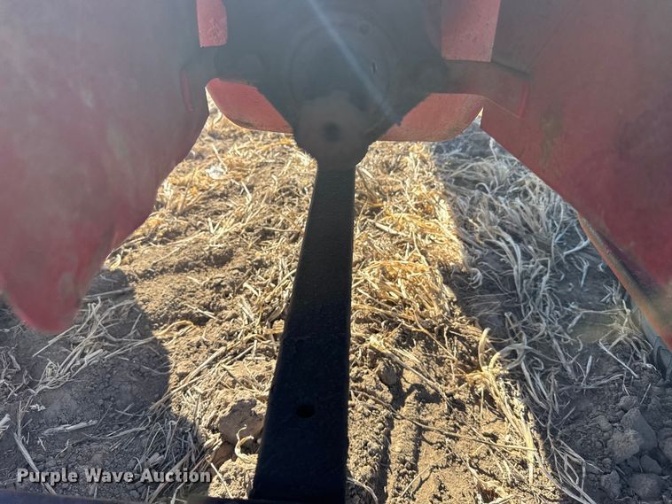 image for item FB0898 1945 International Harvester Farmall H tractor