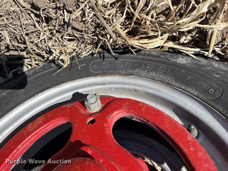 image for item FB0898 1945 International Harvester Farmall H tractor