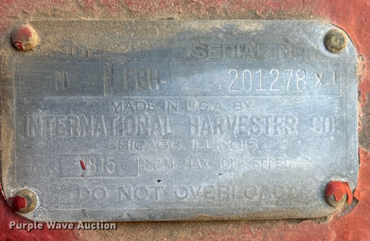 image for item FB0898 1945 International Harvester Farmall H tractor