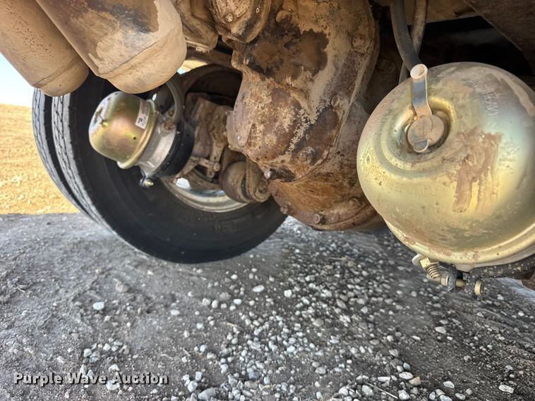 image for item FB0899 1967 International CO4000 grain truck