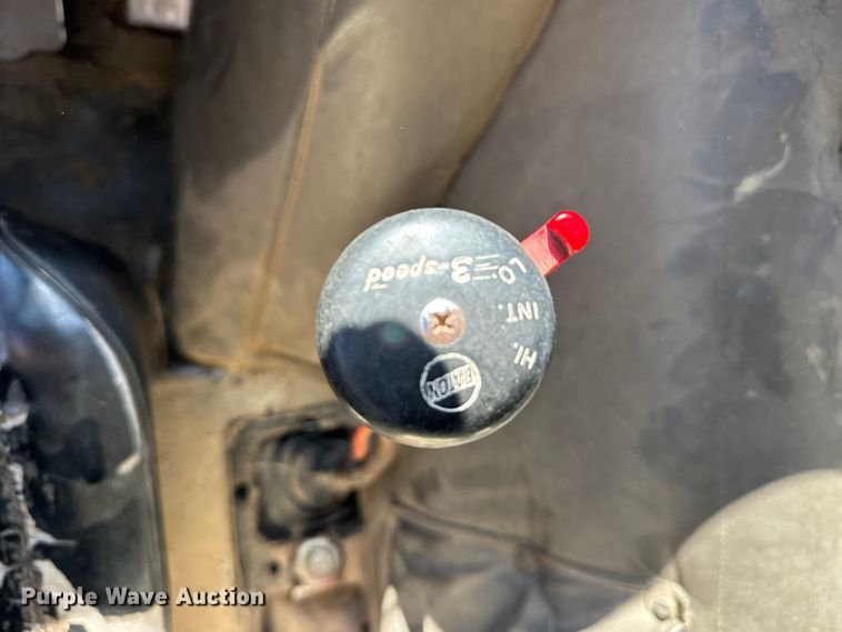 image for item FB0899 1967 International CO4000 grain truck