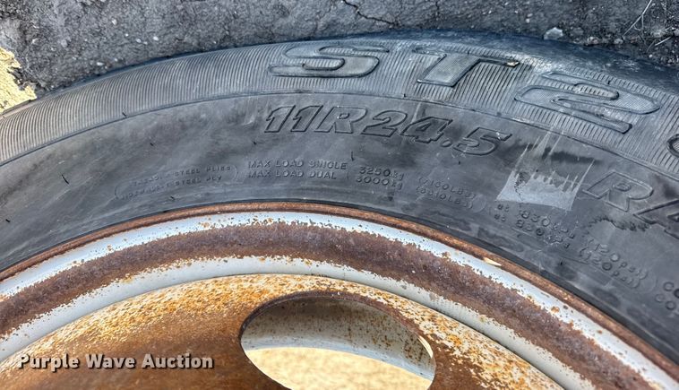 image for item FB0899 1967 International CO4000 grain truck