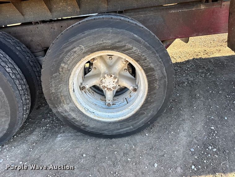 image for item FB0899 1967 International CO4000 grain truck