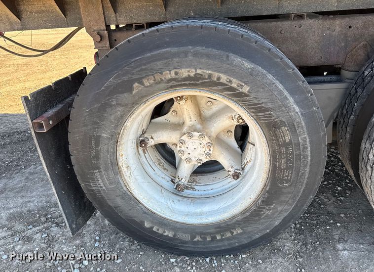 image for item FB0899 1967 International CO4000 grain truck