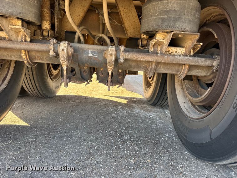 image for item FB0905 1994 Timpte grain trailer