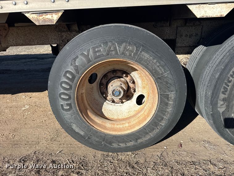 image for item FB0905 1994 Timpte grain trailer