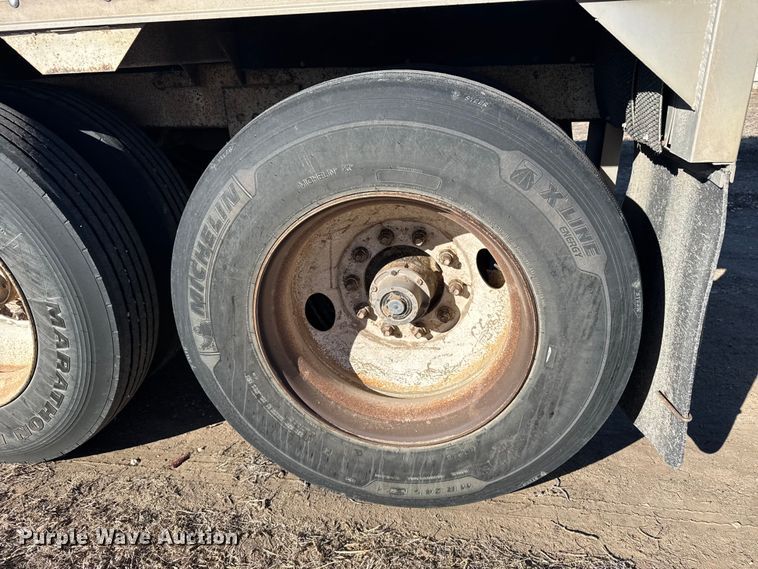 image for item FB0905 1994 Timpte grain trailer