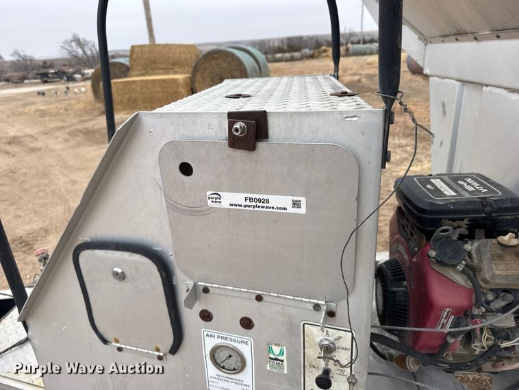 image for item FB0928 Brent GYC-150 seed tender