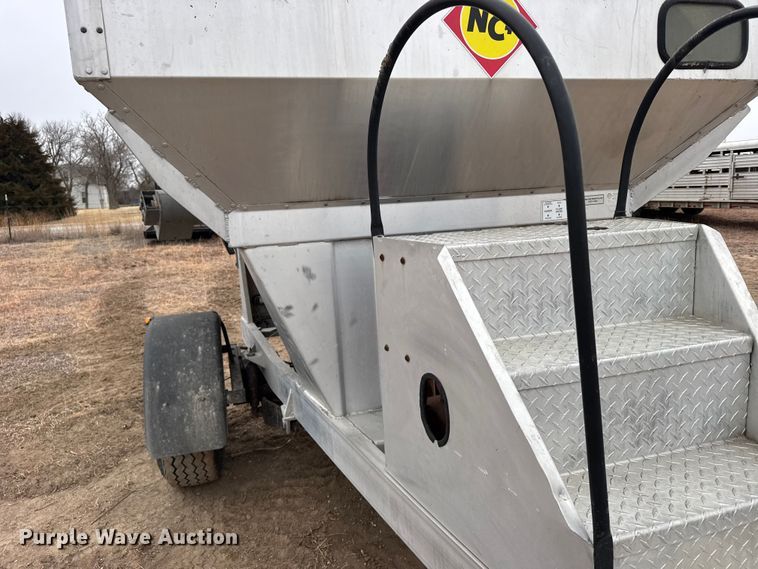 image for item FB0928 Brent GYC-150 seed tender