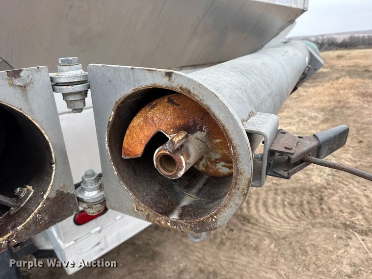 image for item FB0928 Brent GYC-150 seed tender