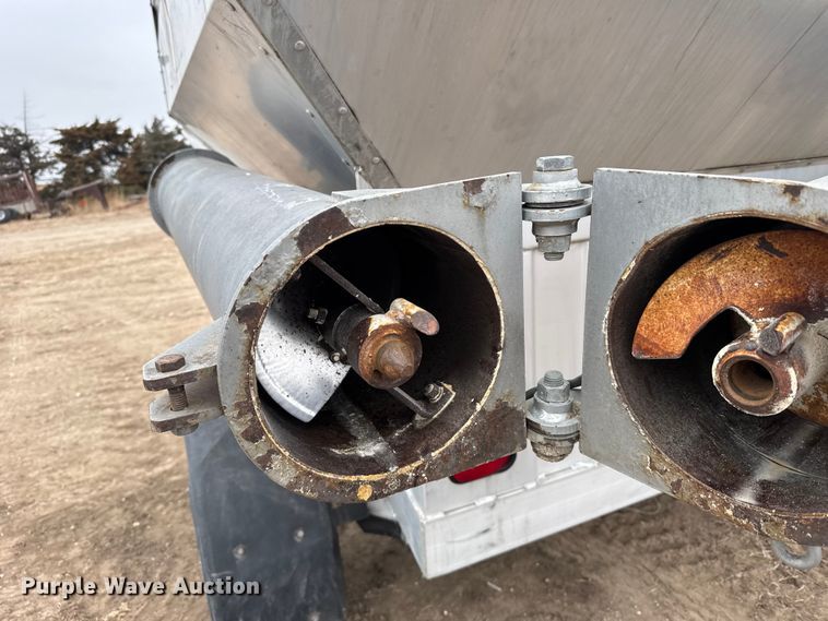 image for item FB0928 Brent GYC-150 seed tender