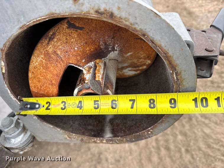 image for item FB0928 Brent GYC-150 seed tender