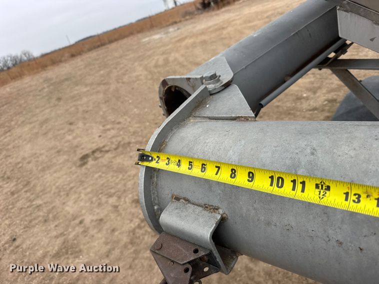 image for item FB0928 Brent GYC-150 seed tender