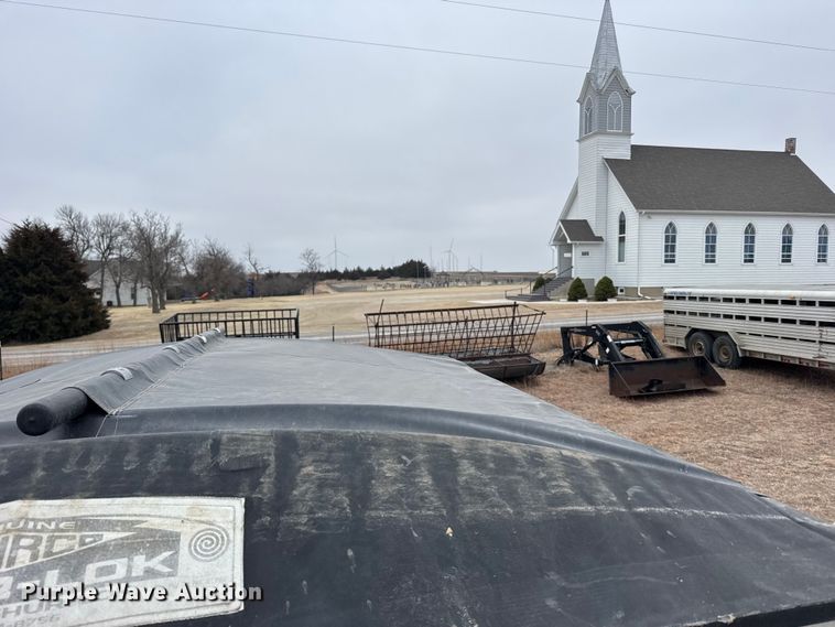 image for item FB0928 Brent GYC-150 seed tender