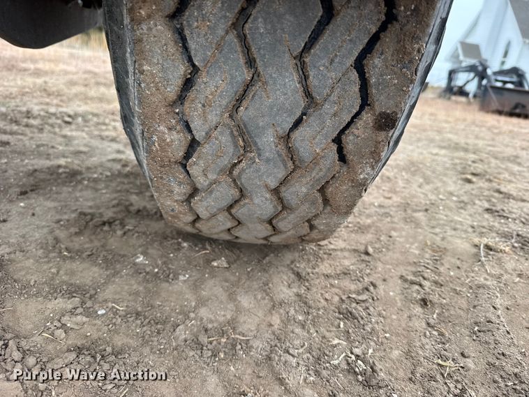 image for item FB0928 Brent GYC-150 seed tender