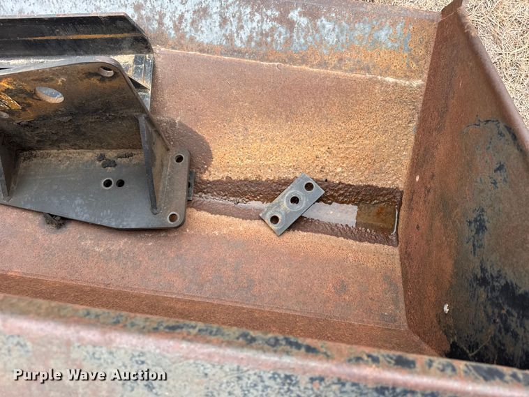 image for item FB0929 Koyker 510 loader bucket