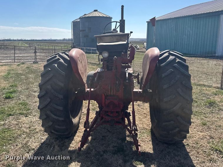 image for item FB0935 1963 Farmall 706 tractor