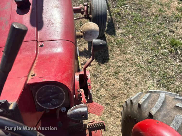 image for item FB0935 1963 Farmall 706 tractor