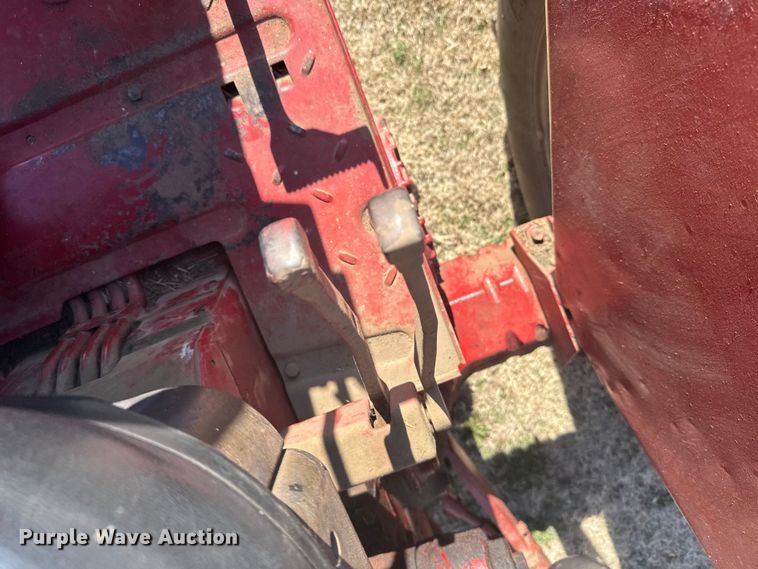 image for item FB0935 1963 Farmall 706 tractor