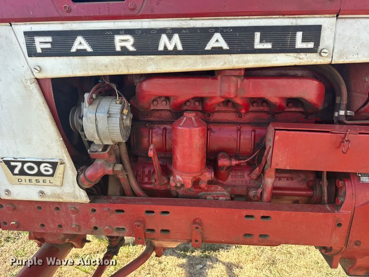 image for item FB0935 1963 Farmall 706 tractor