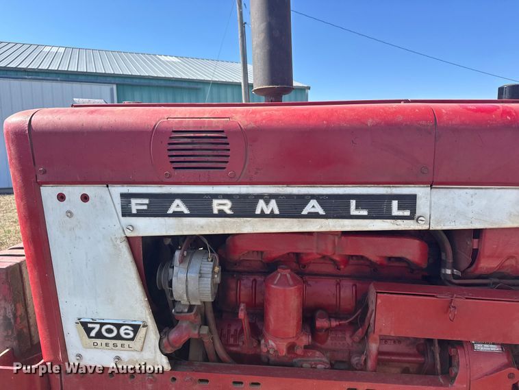 image for item FB0935 1963 Farmall 706 tractor