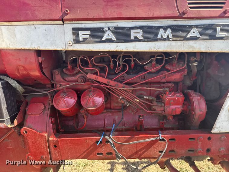 image for item FB0935 1963 Farmall 706 tractor