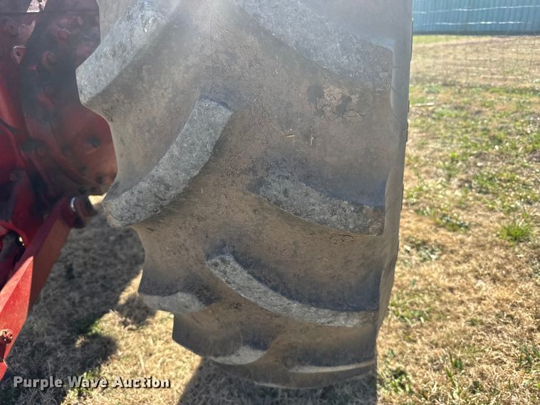 image for item FB0935 1963 Farmall 706 tractor