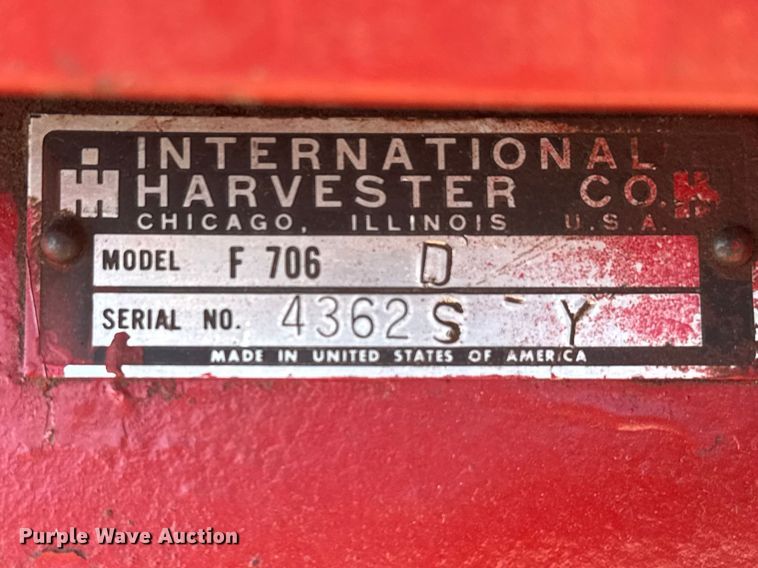 image for item FB0935 1963 Farmall 706 tractor