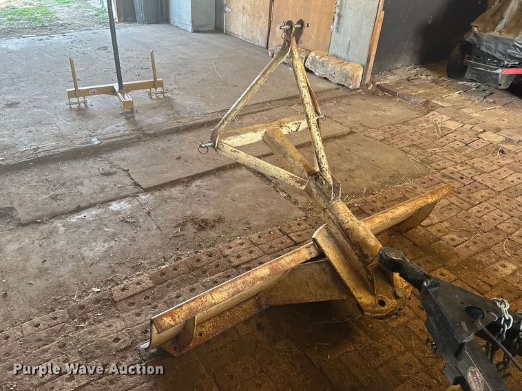 image for item FB0937 Ford 784 three point blade