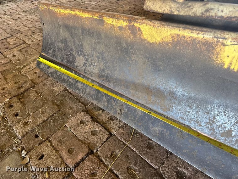 image for item FB0937 Ford 784 three point blade