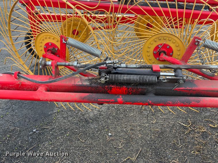 image for item FB3176 RTV H hay rake
