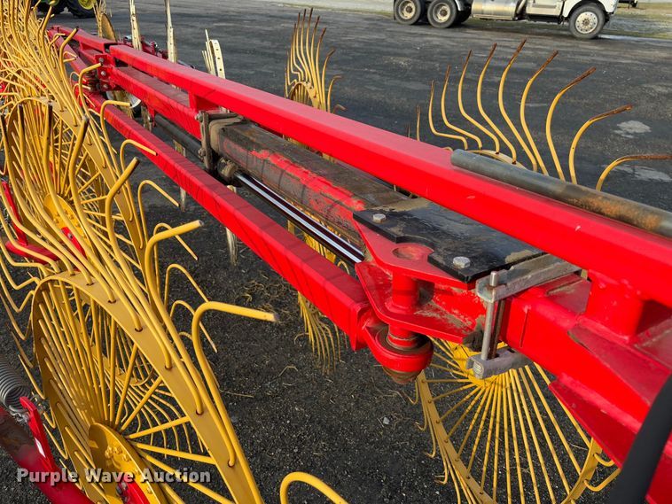 image for item FB3176 RTV H hay rake