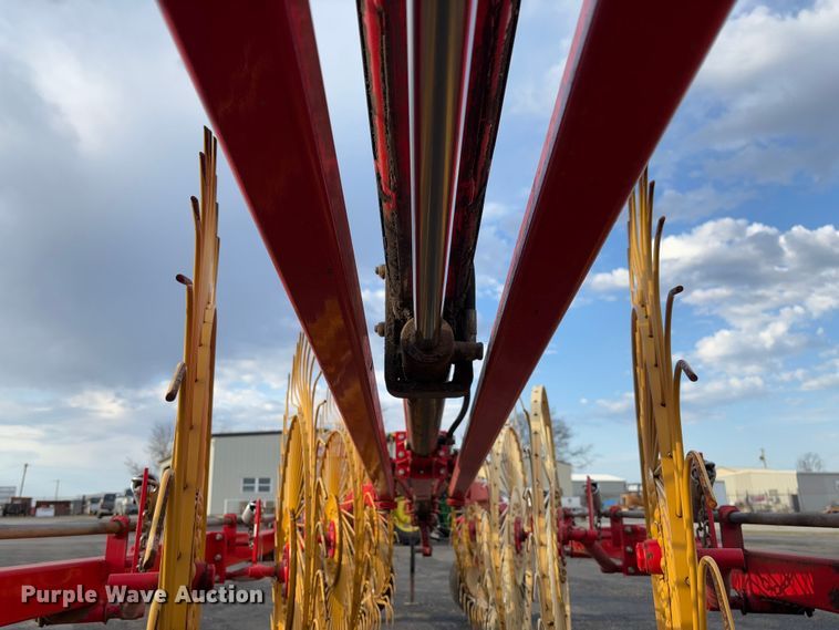 image for item FB3176 RTV H hay rake