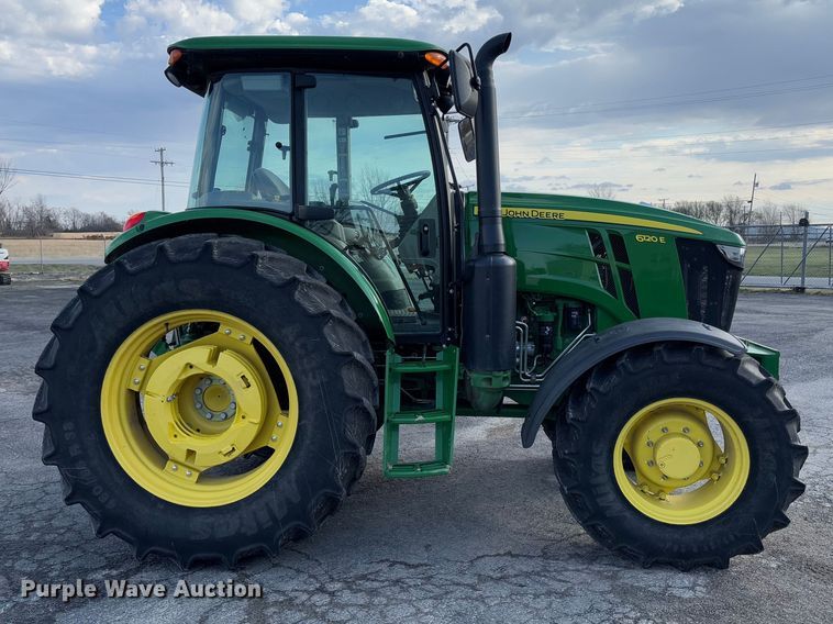 image for item FB3178 2016 John Deere 6120E MFWD tractor
