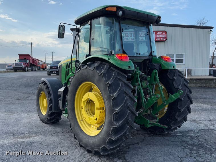 image for item FB3178 2016 John Deere 6120E MFWD tractor