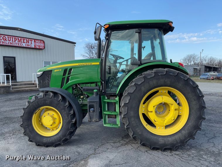 image for item FB3178 2016 John Deere 6120E MFWD tractor