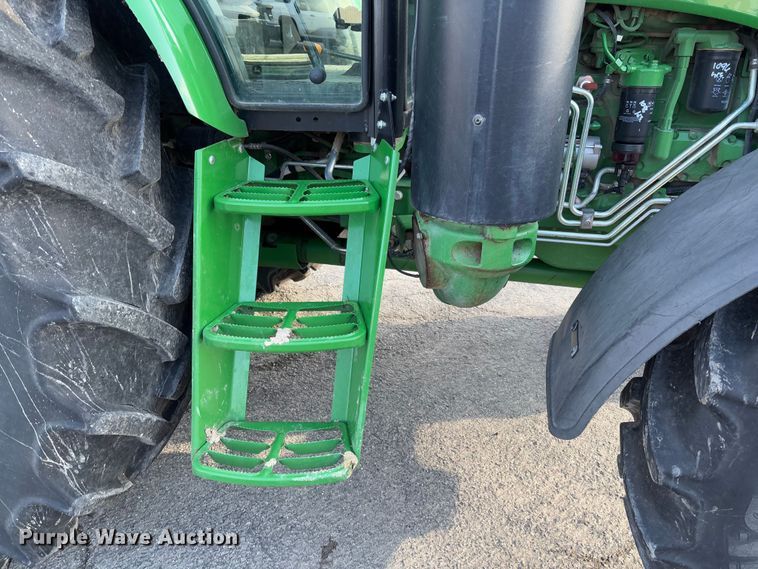 image for item FB3178 2016 John Deere 6120E MFWD tractor