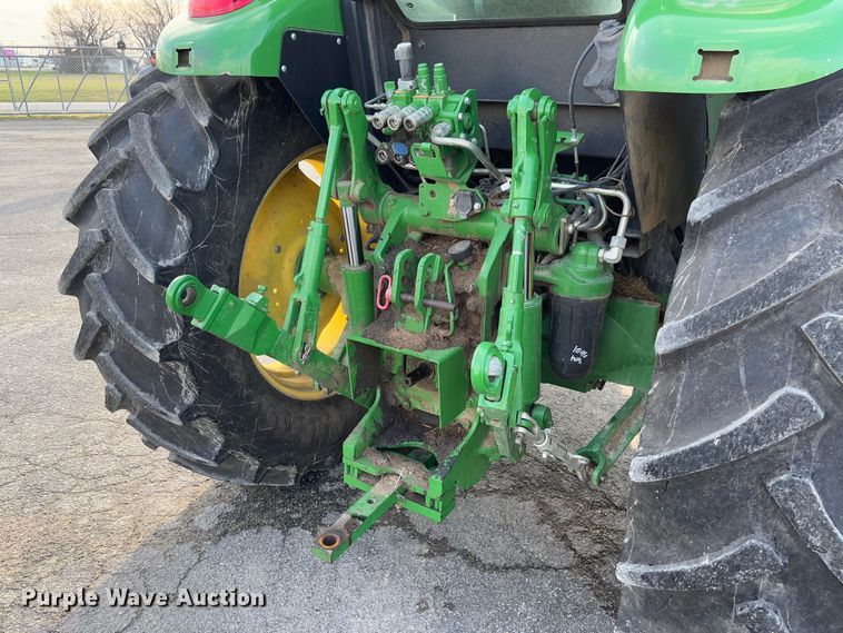 image for item FB3178 2016 John Deere 6120E MFWD tractor