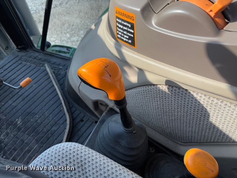 image for item FB3178 2016 John Deere 6120E MFWD tractor