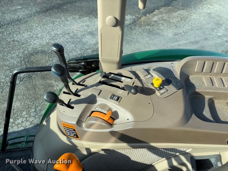 image for item FB3178 2016 John Deere 6120E MFWD tractor