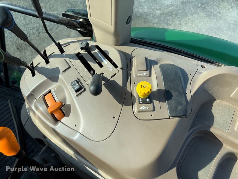 image for item FB3178 2016 John Deere 6120E MFWD tractor