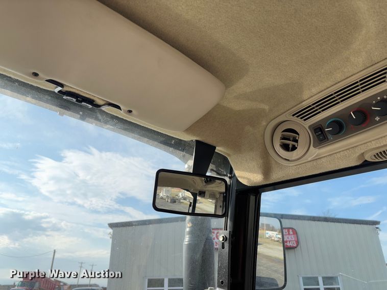 image for item FB3178 2016 John Deere 6120E MFWD tractor