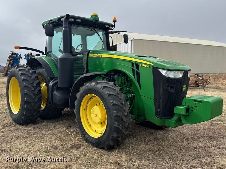 image for item FB6966 2012 John Deere 8285R MFWD tractor