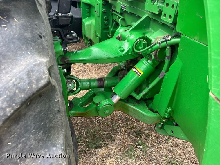 image for item FB6966 2012 John Deere 8285R MFWD tractor